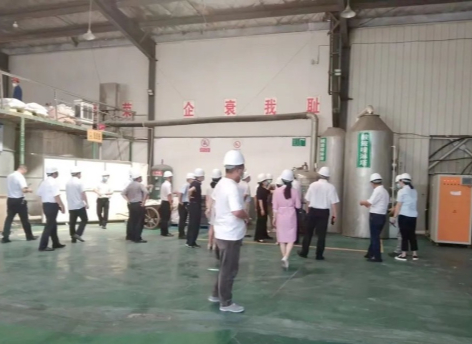 湖南省人大黨委會(huì)黨組副書記、副主任謝建輝調(diào)研蒞臨錦勝科技開展立法調(diào)研